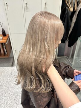 ローウェ 渋谷(Louwe) ホワイトミルクティー/トリプルカラー 【ayami】