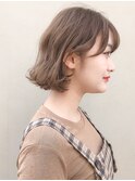アッシュグレー×軽めバング