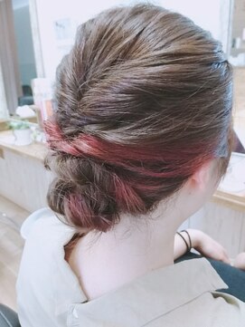 ロペヘア(LOPE hair) 《LOPEhair∥naomi》いつものカラーにワンアクセント♪