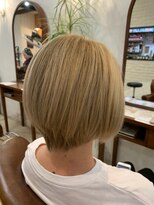 ヴィアンカ(Vianca)&nbsp;ホワイトグレージュ×ショートボブ