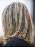 【アンブレラカラー×シアーベージュ】ミディアム ボブ