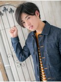 ラフさがカッコイイ…抜け感ツーブロックマッシュc