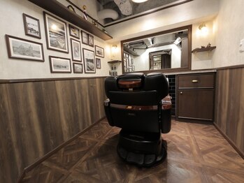 LAVIE NEW STANDARD BARBER HANARE 新宿＜理容室＞