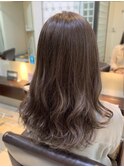 イルミナグレージュ