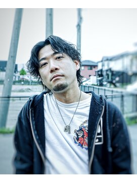 イコール(equal) センターパート波巻きスパイラルウルフ