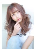 【LiL'西宮】フォギーベージュ_耳かけ_フェミニン毛先パーマ