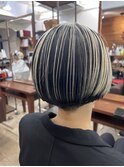 ブラックヘアにハイトーンアンブレラコントラストカラー
