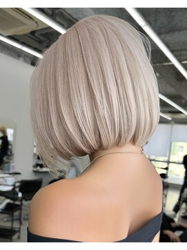 リノート バイ エゴル 名古屋(LINOET by ENGOL) 保存必須【海外風ハイトーンボブ】ミルクティーベージュ