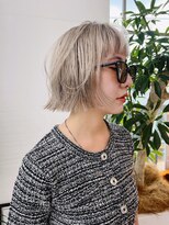 ルーヴェ(LOWE) 【natsumi】11 ホワイトブロンド,ぷつっとボブ