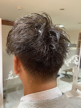 レイフィールド 滝の水店 メンズショートツーブロックアッシュ