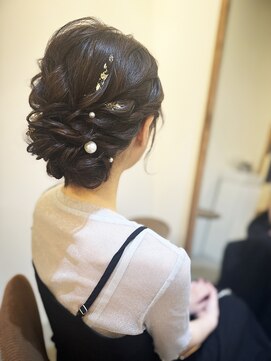 アトムテ(atomte) ふわふわなシニヨン*