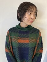 イル(ill)&nbsp;ショート ショートボブ オリーブカラー  レイヤー 大須