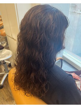 プランタンアヴェダ(printemps AVEDA) 個性的かつ可愛いカーリーヘア