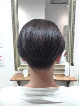 ヘアー グリーン(hair green) 30代40代50代/2ブロ女子/刈り上げ/ハンサムショート