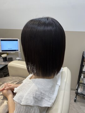 シュヴーブリヤン(cheveux brillants) 『美髪×ミニボブ』ミニマムなフォルムに上質な艶とまとまりを