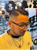 スキンフェード×ベタねかしサイドパート