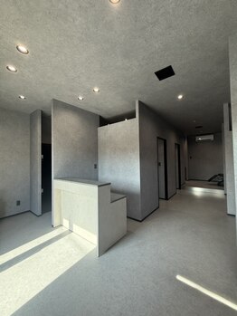 ノアカラーの写真/髪や頭皮に”負担をかけない”施術で、大人女性の魅力を引き出す☆ダメージレスで艶感のある美しい髪色に♪