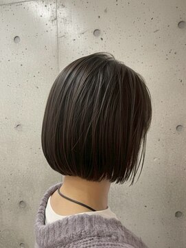 DAMANI 表参道 髪質改善/ヘッドスパ/ハイライト/白髪染め/白髪ぼかし/縮毛矯正 似合わせカット/ミディアムレイヤーカット[表参道駅]