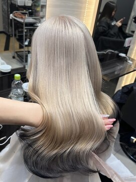 ラピス 大阪アメ村店(Lapis) ホワイトミルクティーカラー/エンドカラー/ホワイトカラー