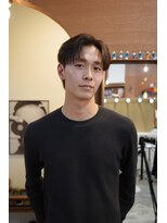 エディ(Edy)&nbsp;メンズセンターパート刈り上げカルマヘア韓国ヘア眉毛カット岡山