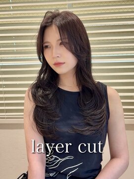 アルティーナ(altina) レイヤーカット/艶髪/黒髪ロング