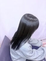 ヘアメイクアン(Hair Make Une) 透明感たっぷり♪艶感が魅力の暗髪アッシュグレージュ◎