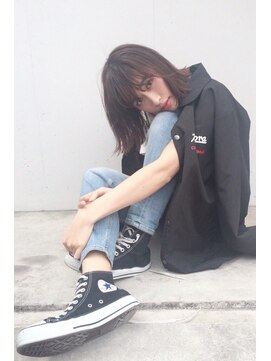 ラグ(log) 暗髪×外はねボブ!