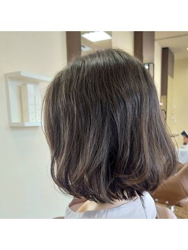 ヴォーグ美容室 タクト店 ゆるふあボブ