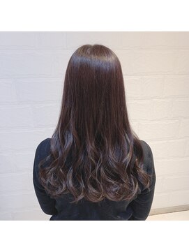 イーチ ディー ヘアーアンドトータルビューティー(each dee hair&total beauty) 【井出朱音】ラベンダーロング/外巻きサラ艶ロング
