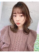 リコバイアフロート(riko by afloat)&nbsp;顔周り後れ毛ウルフレイヤー韓国風くびれヘア