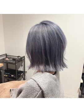 ティー リュクスボーテ(T LUXE BEAUTE) 切りっぱなし外はねボブ/ヌードアイスバイオレット