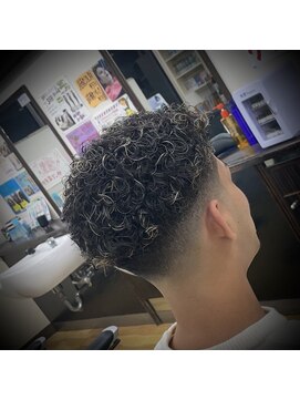 ヘアーサロンイーグル(Hair Salon Eagle) 宮城リョータ風パーマ