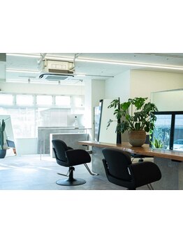 リピーター多数ご来店★最旬トレンドヘアでおしゃれ女子から人気のサロン"NORTY"◇今までとは違う自分へ―