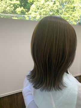 エヌ(enu) 鎖骨ボブアウターカラー