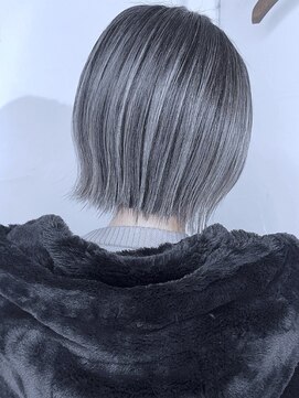 ブレイズヘアー(BLAZEhair) 【ホワイトブリーチ】ハイライト×ホワイト×ブリーチ３回