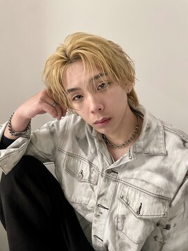 イリ(iLi) 【iLi ×HIRAI】メンズウルフ/ハイトーン/ミルクティーベージュ