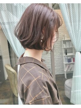 ケイリー(KAYLEE) 【KAYLEE☆STYLE】ナチュラルグレージュボブ