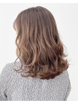 アライブ キチジョウジ(ALIVE Kichijoji) 【ALIVE吉祥寺】アッシュブラウン＊外ハネボブ＊オフィスヘア