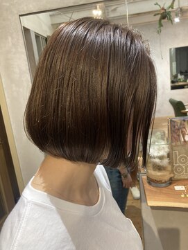 マハナ(Mahana by hair) 20代30代40代ミニボブ前下がりボブ大人ショート前下がりショート