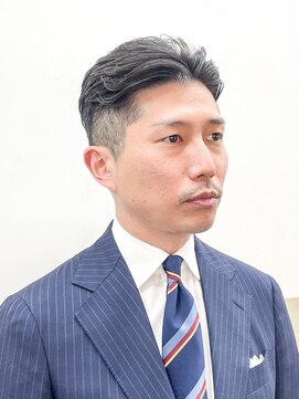 モリゲン フェローシップ レグ(MORIGEN fellowship REGU) ソフトスキンフェードビジカジセンターパートかき上げ0501