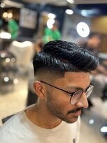 フランクスバーバー アンド ビアークラブ(FRANK'S BARBER and BEER CLUB)&nbsp;スキンミドルフェードスタイル