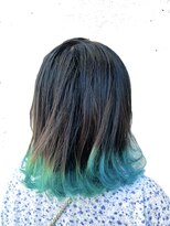 マエストロ(Maestro)&nbsp;エメラルドターコイズの裾カラー