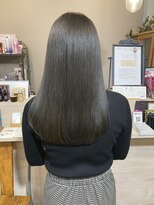 スアバイキキ(SuA by kiki.)&nbsp;デザインカラー/レイヤー/ウェットヘア/オリーブベージュ[千葉