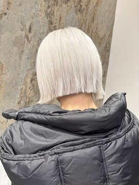 ソル 栄矢場町(SOL) ホワイトカラー/ホワイトシルバー