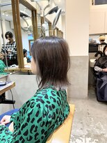 シャペウ駒込&nbsp;インナーカラーシルバーイヤリングカラーボブ