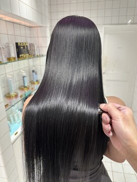 ロンドルーチェ 心斎橋(Lond luce) ダークアッシュ/ミディアムレイヤーカット［髪質改善/縮毛矯正］