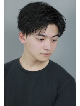 アドール(ADOR) 【ADOR＊HIRO】センターパート/ショートフェザー/フェザー