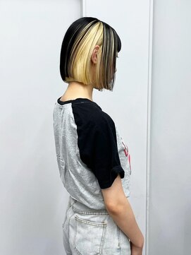 ヴァーディ オモテサンドウ(Vardy omotesando) inner/インナーカラー アンブレラカラー 抜きっぱなし