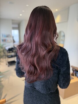 アンバー(Amber) ボルドーカラー×レイヤーカット