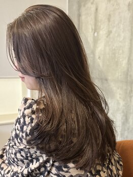 ハーフアンドハーフ(HALF and HALF)の写真/ブラウン・ベージュでも他の人と被らない大人上品なカラーが得意◎